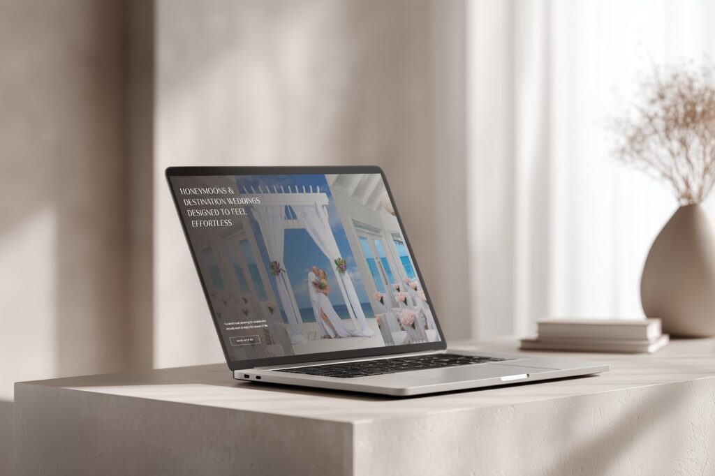 laptop mockup showing the site advantages of why a travel advisor should pick a niche